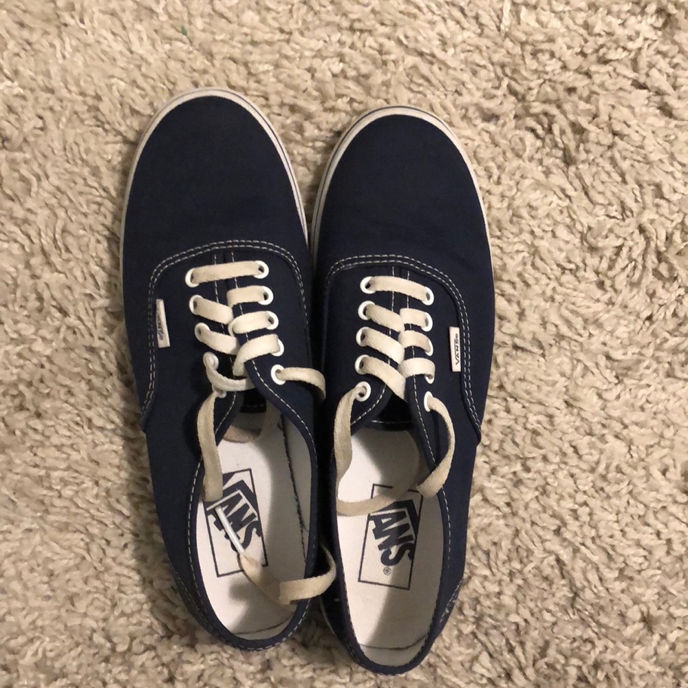 BARELY WORN Navy Vans, size 8.5